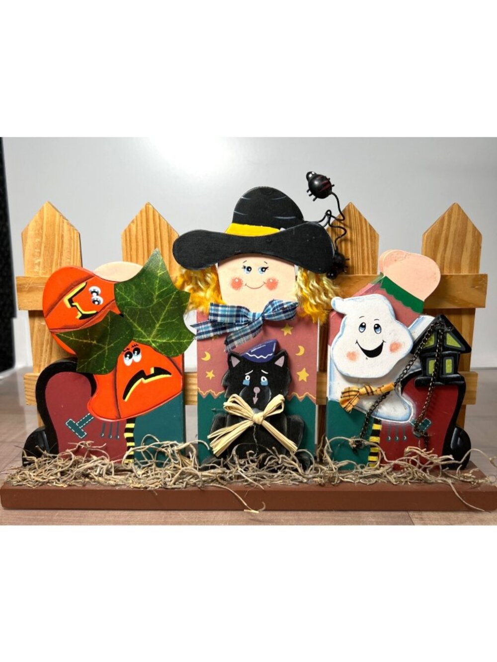 Halloween-Themed Wooden Shelf Decor With Scarecrow & Ghost Design